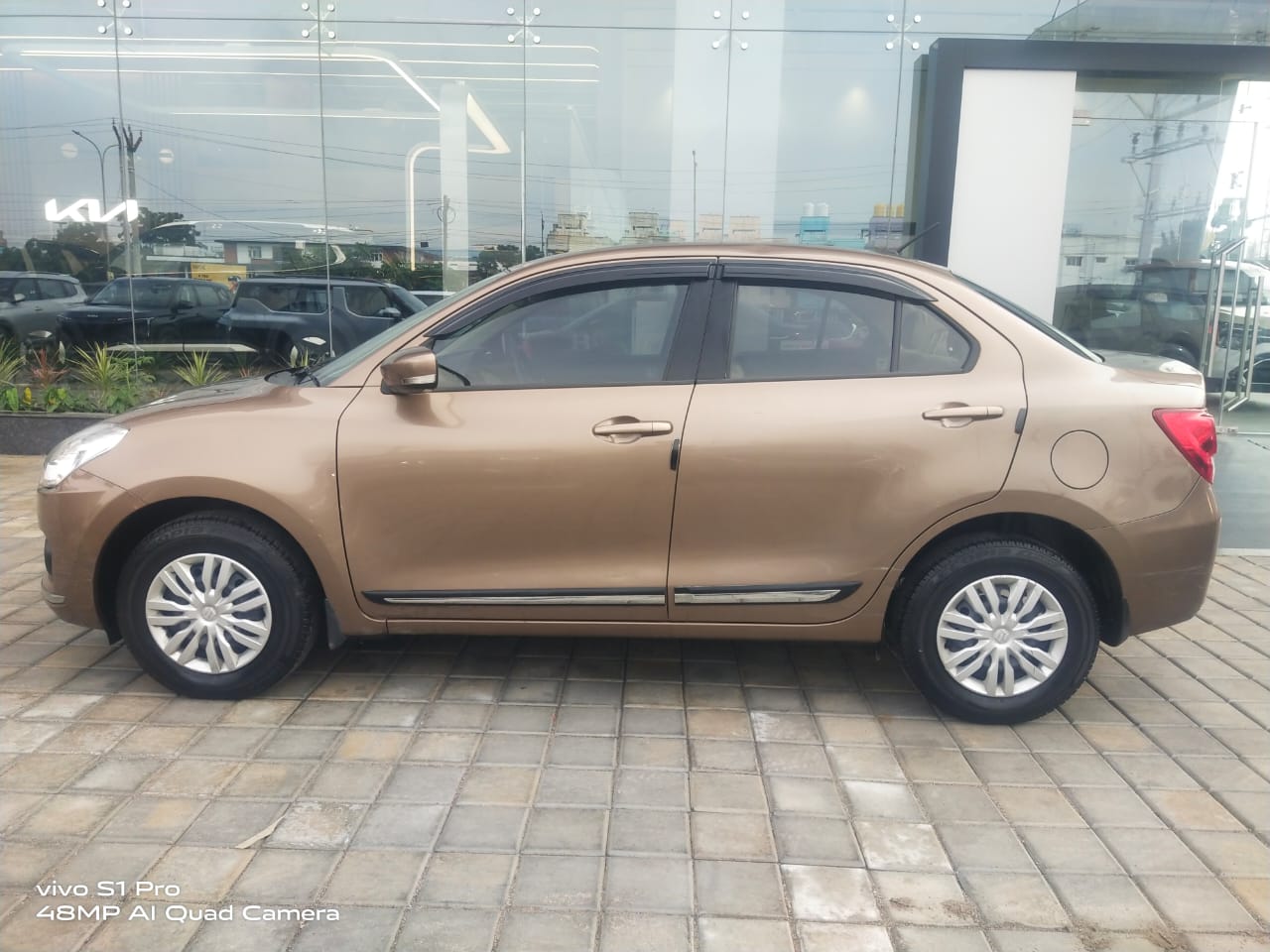 Maruti Suzuki Dzire(2020-2024) Vxi